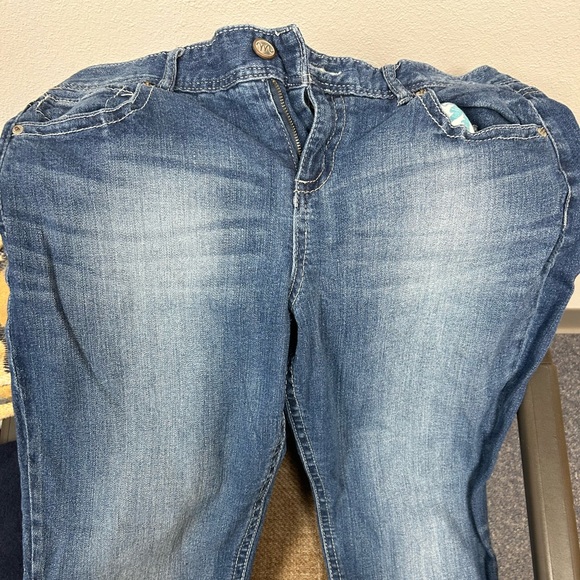 Maurice’s bootcut jeans. - Picture 2 of 4